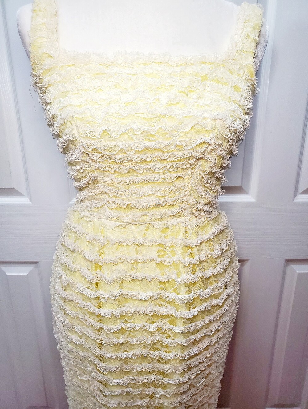 Vintage Yellow Lace Cottagecore Dress Romantic Prairie Coquette Bridgeton 1960's - Picture 3 of 12